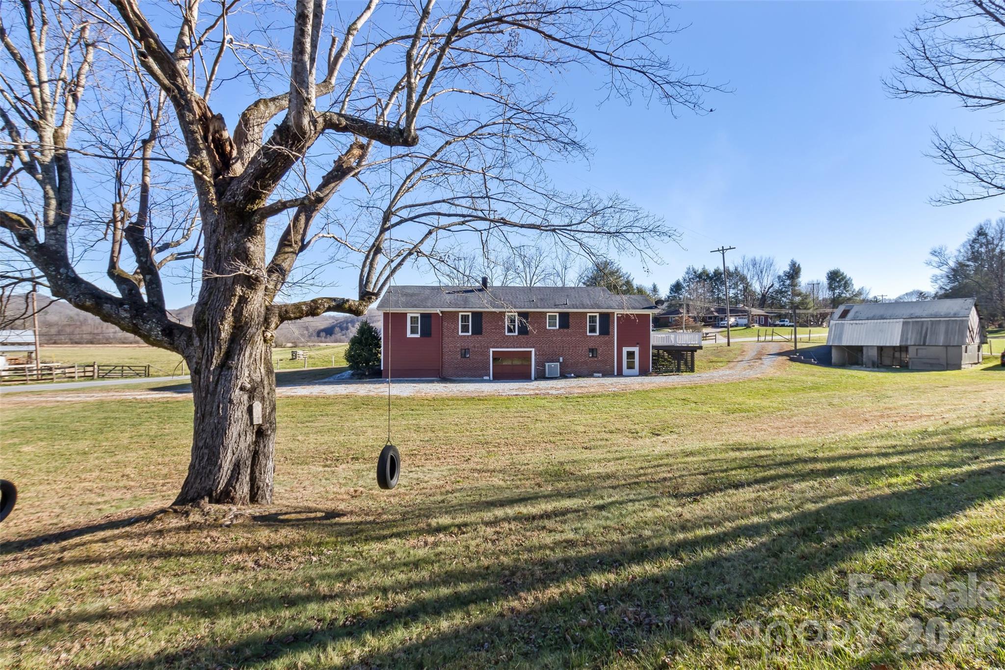 522 Calvert Road Brevard, NC 28712 - Photo 3 of 33