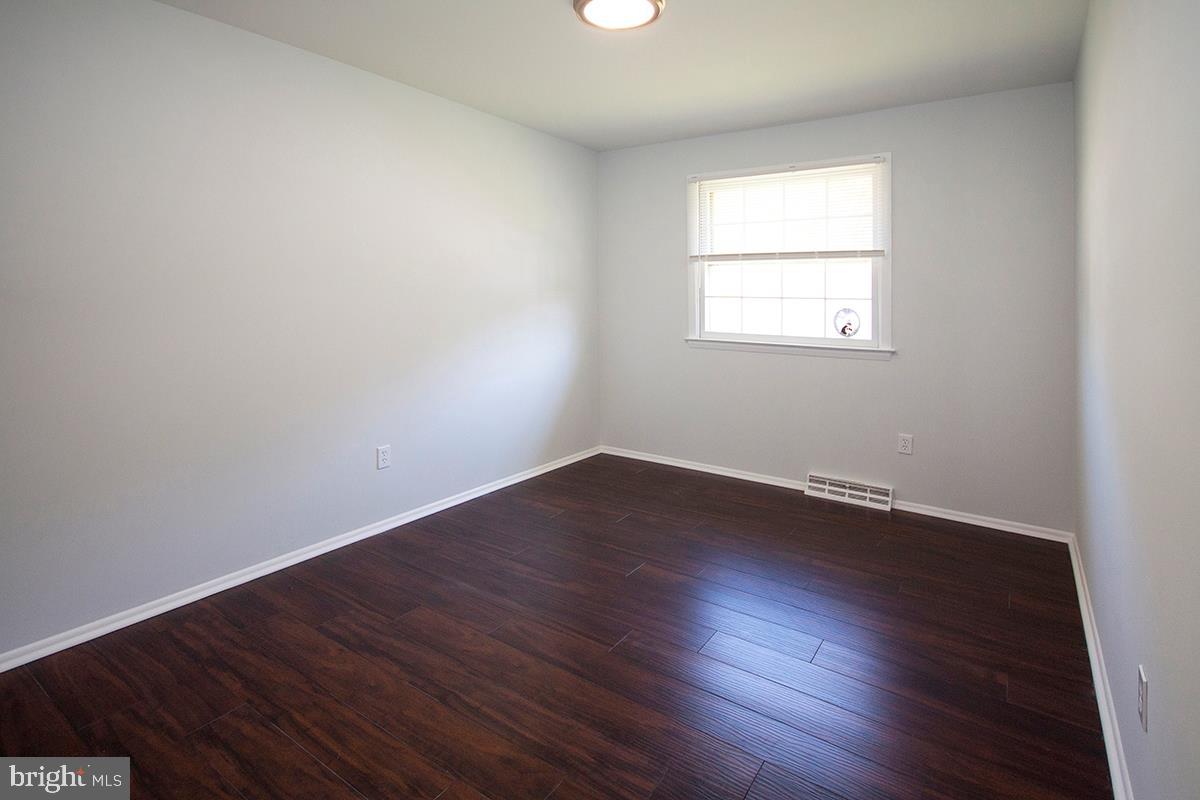 27 Spring Hill Drive Laurel Springs, NJ 08021 - Photo 22 of 40 Bedroom 2: New LED Light