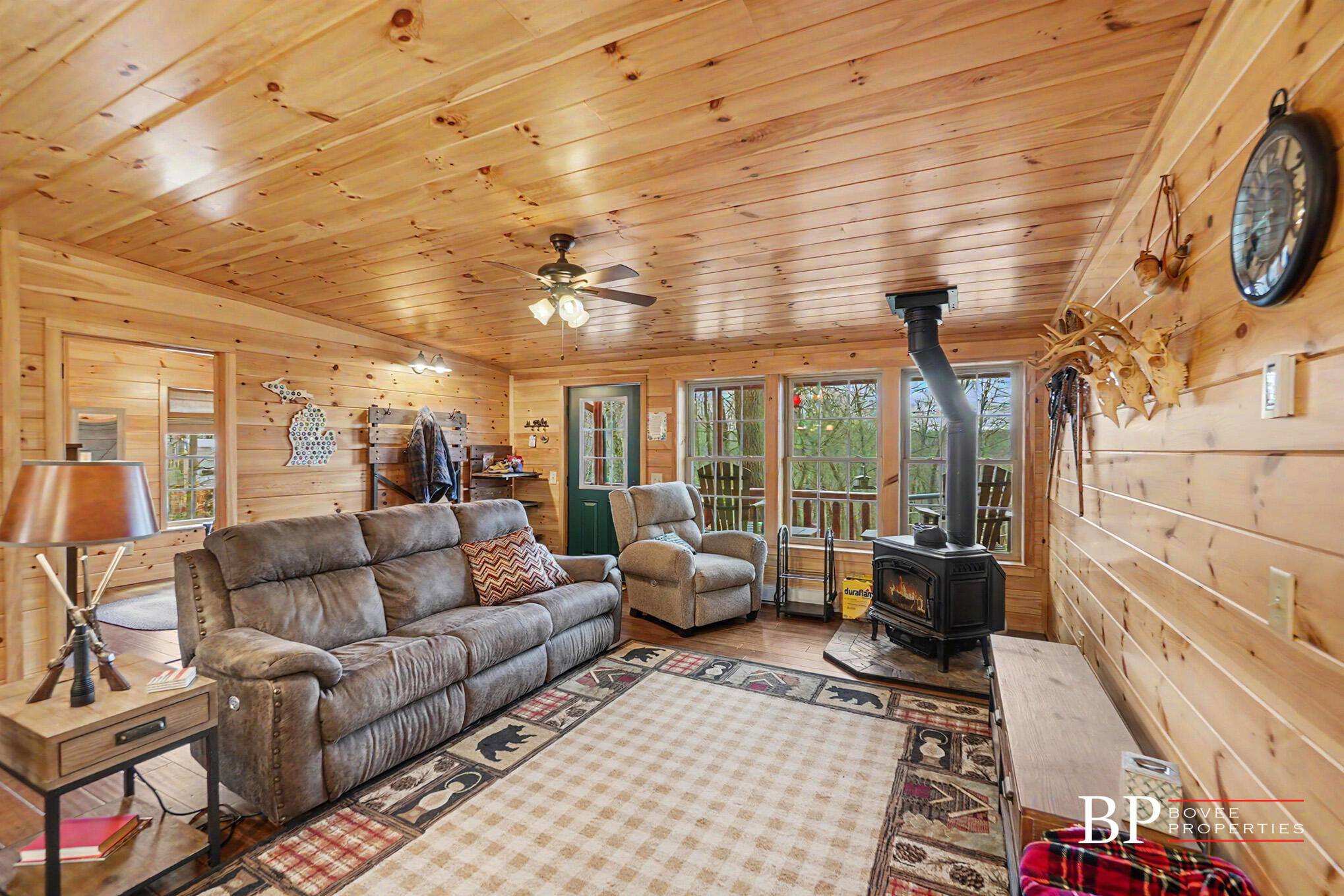 94 West Roosevelt Road Bitely, MI 49309 - Photo 3 of 27 DSC08365