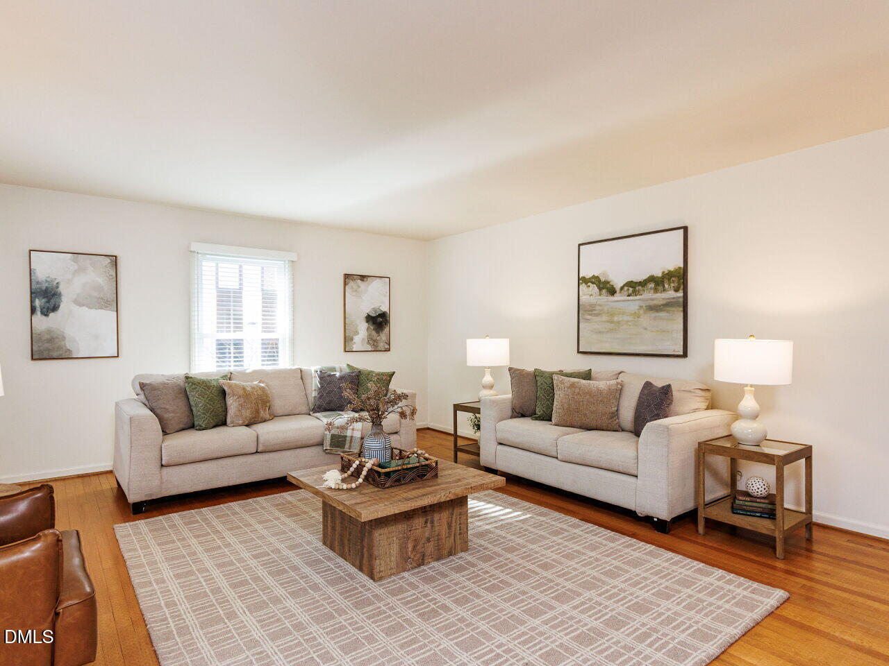 4109 Glen Laurel Drive Raleigh, NC 27612 - Photo 9 of 50 Living Room