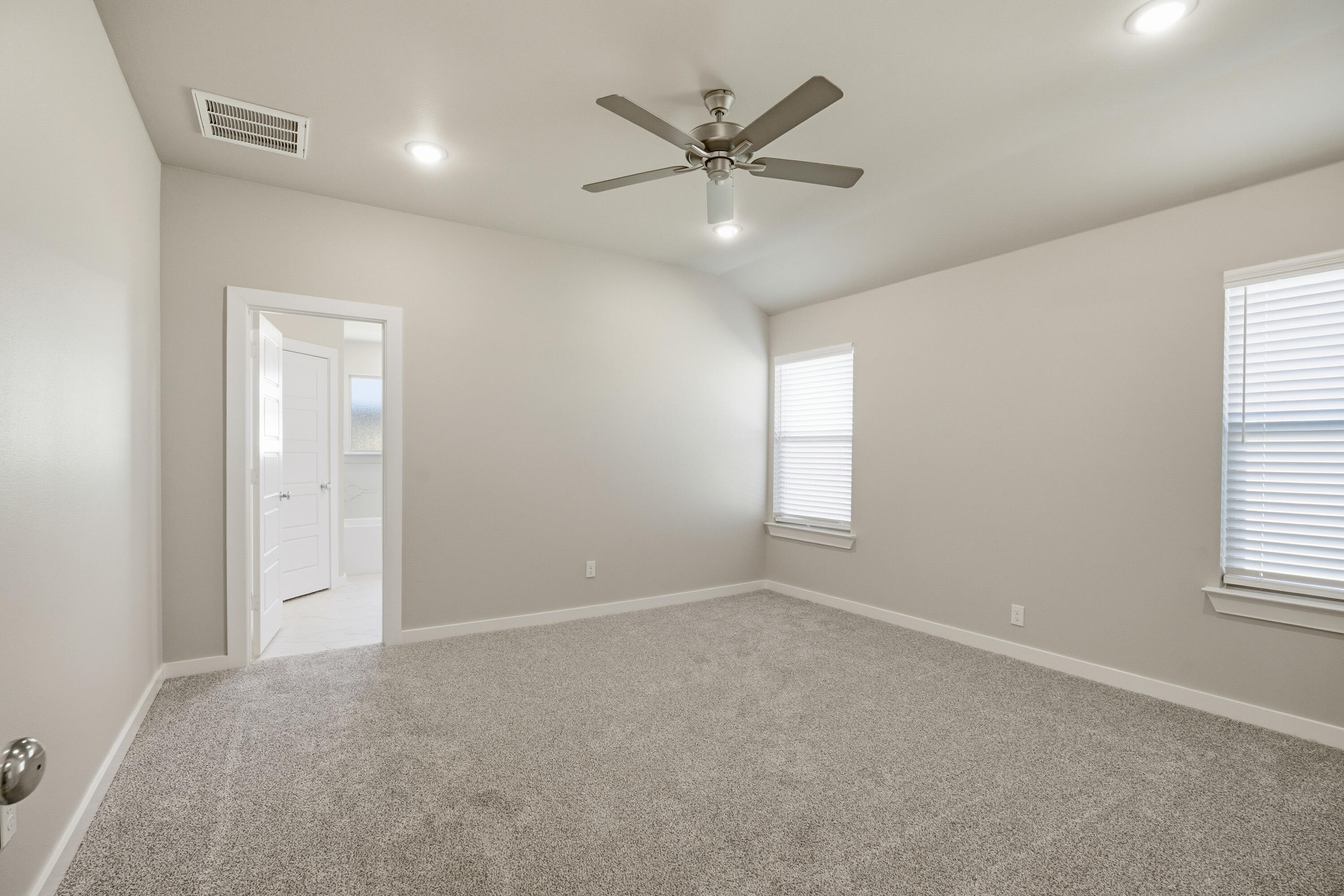 618 East 13th Street Wolfforth, TX 79382 - Photo 17 of 33 a view of an empty room with a window