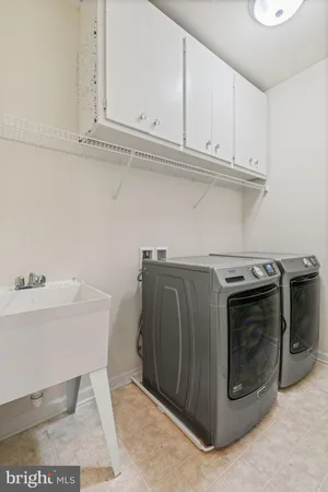 $900,000 | 9611 Whitehall Boulevard, Spotsylvania, VA 22553