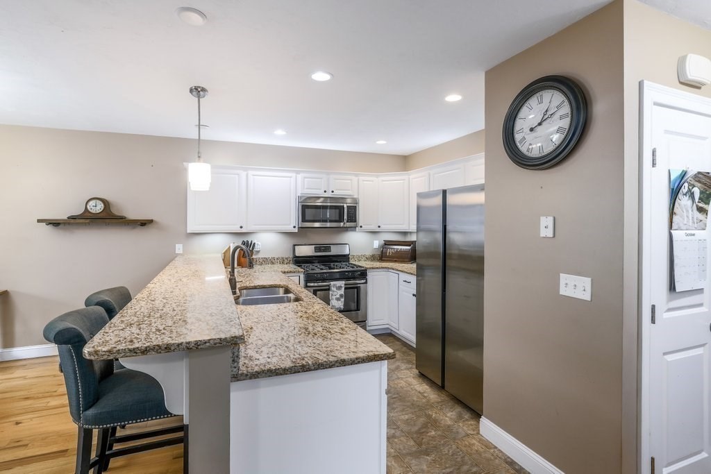 85 Maple Avenue, Unit A Rutland, MA 01543 - Photo 2 of 22