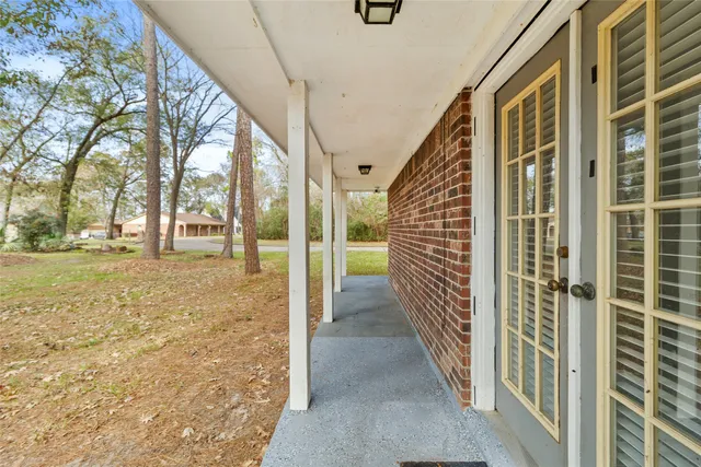 a view of an entryway