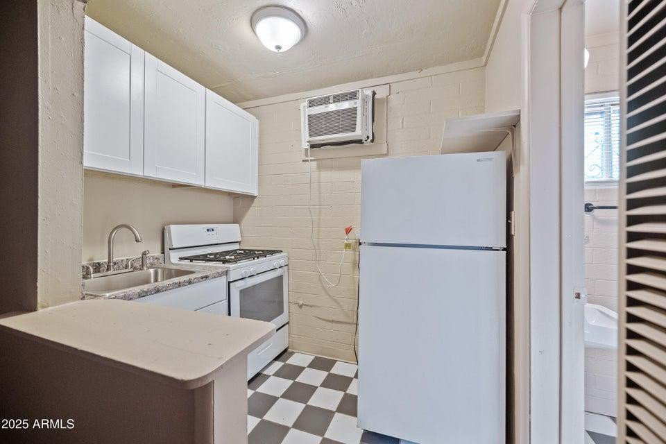 343 West Portland Street, Unit 6 Phoenix, AZ 85003 - Photo 5 of 11 Photo #7