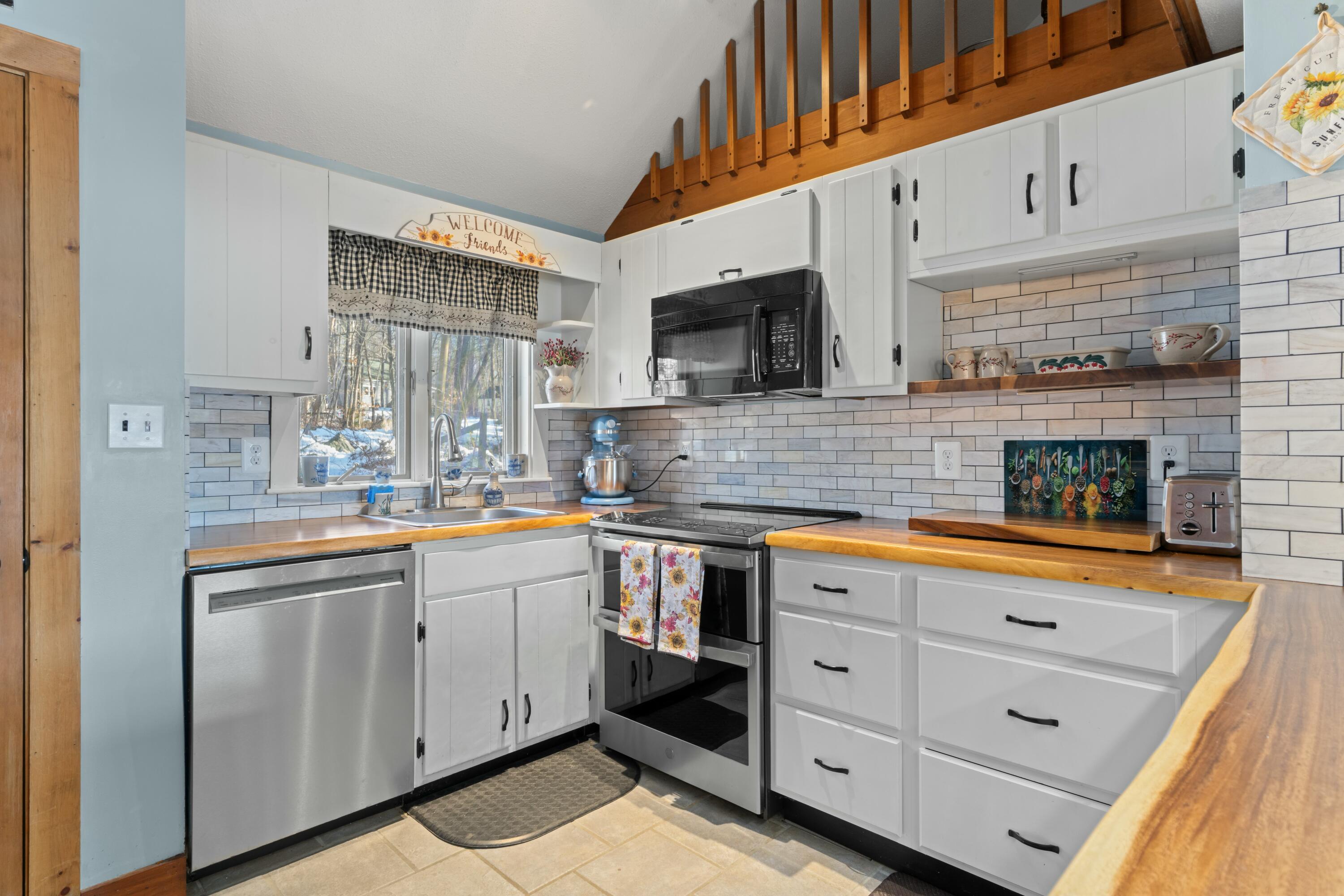 151 Mountain View Drive Acton, ME 04001 - Photo 7 of 53 tempImage2OrZOt