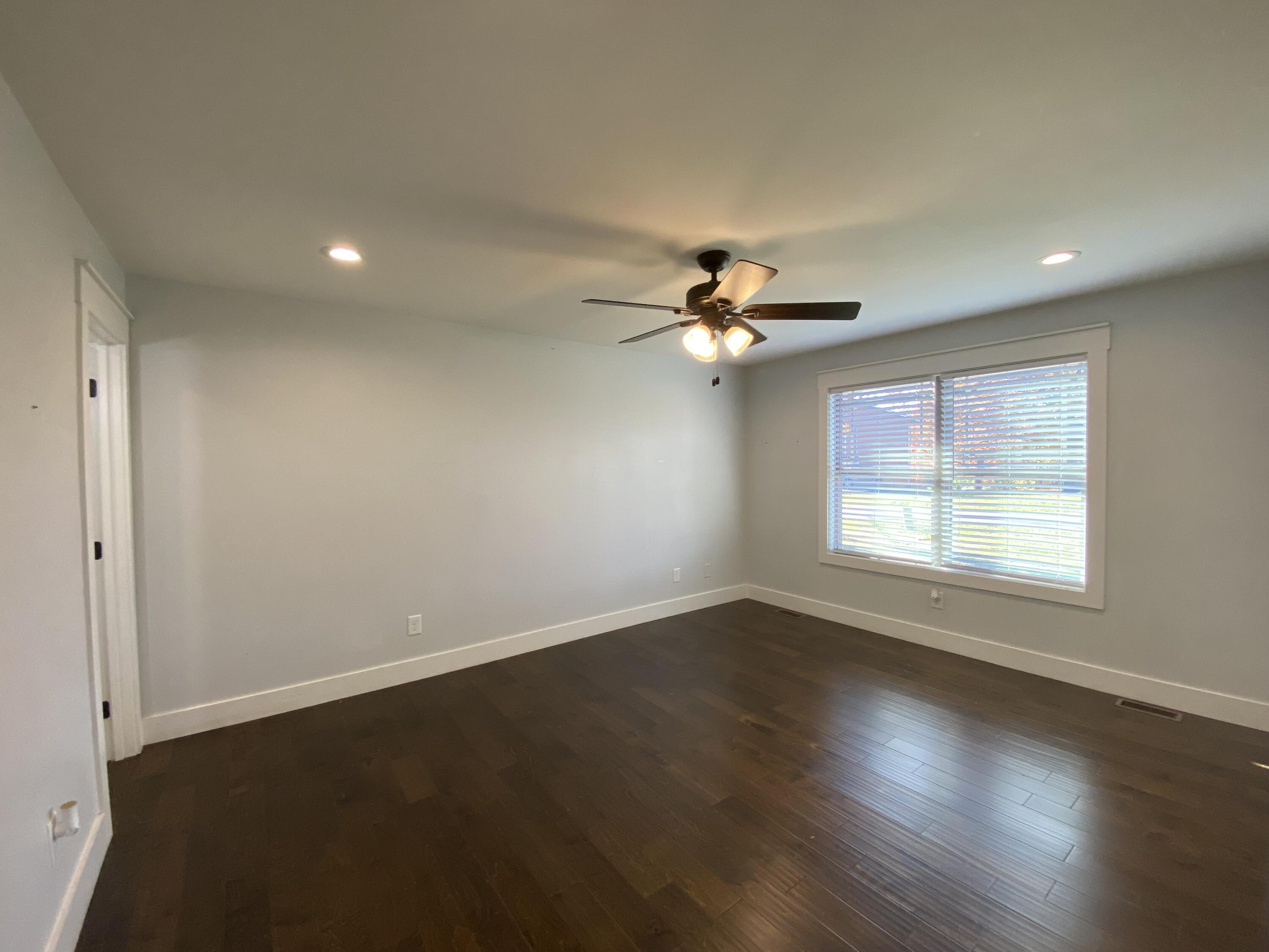 609 Matson Road Jonesborough, TN 37659 - Photo 7 of 29 9 - Master Bedroom 1