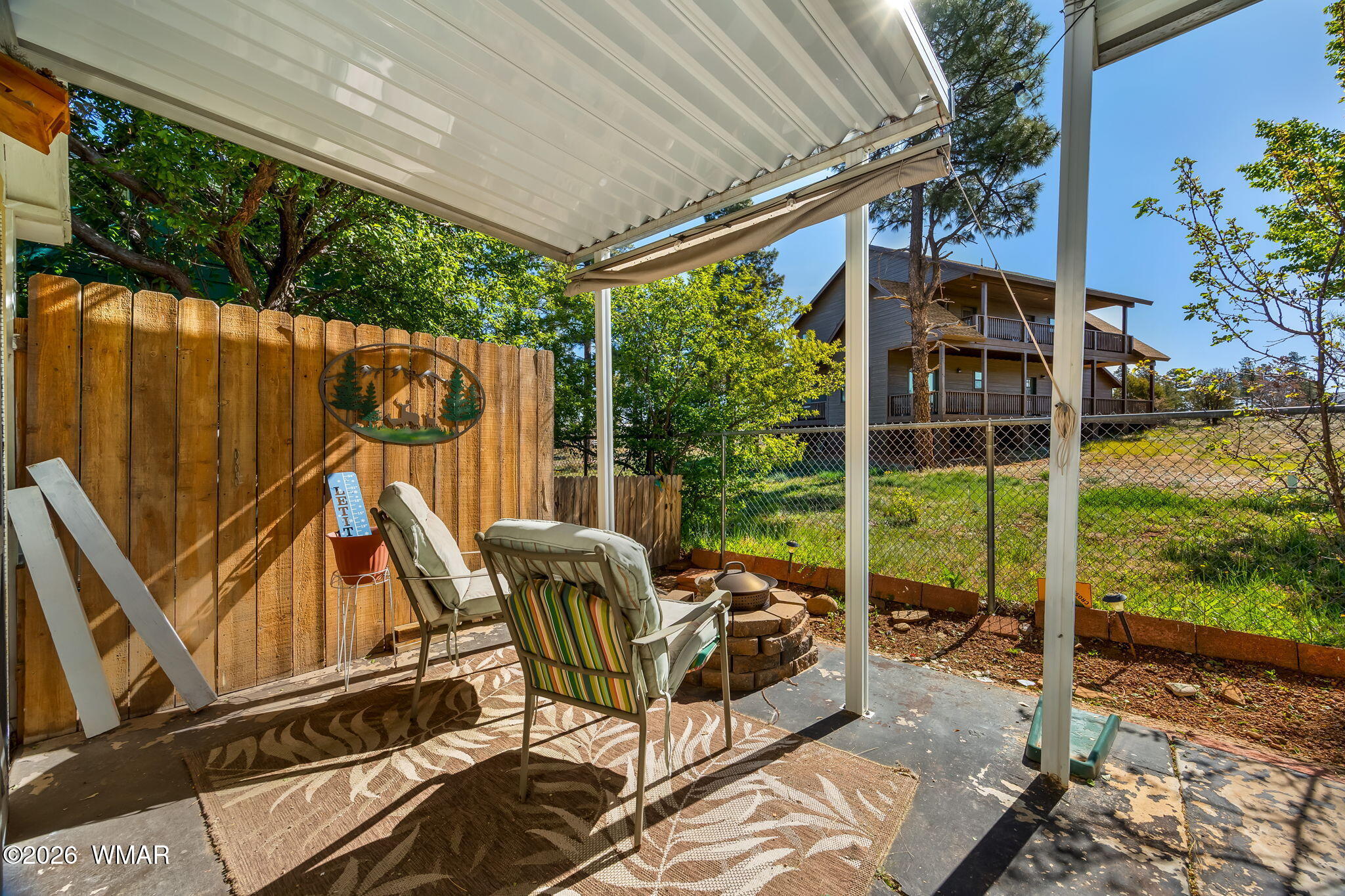 2725 Whiskey Road Overgaard, AZ 85933 - Photo 21 of 32 a view of deck with patio