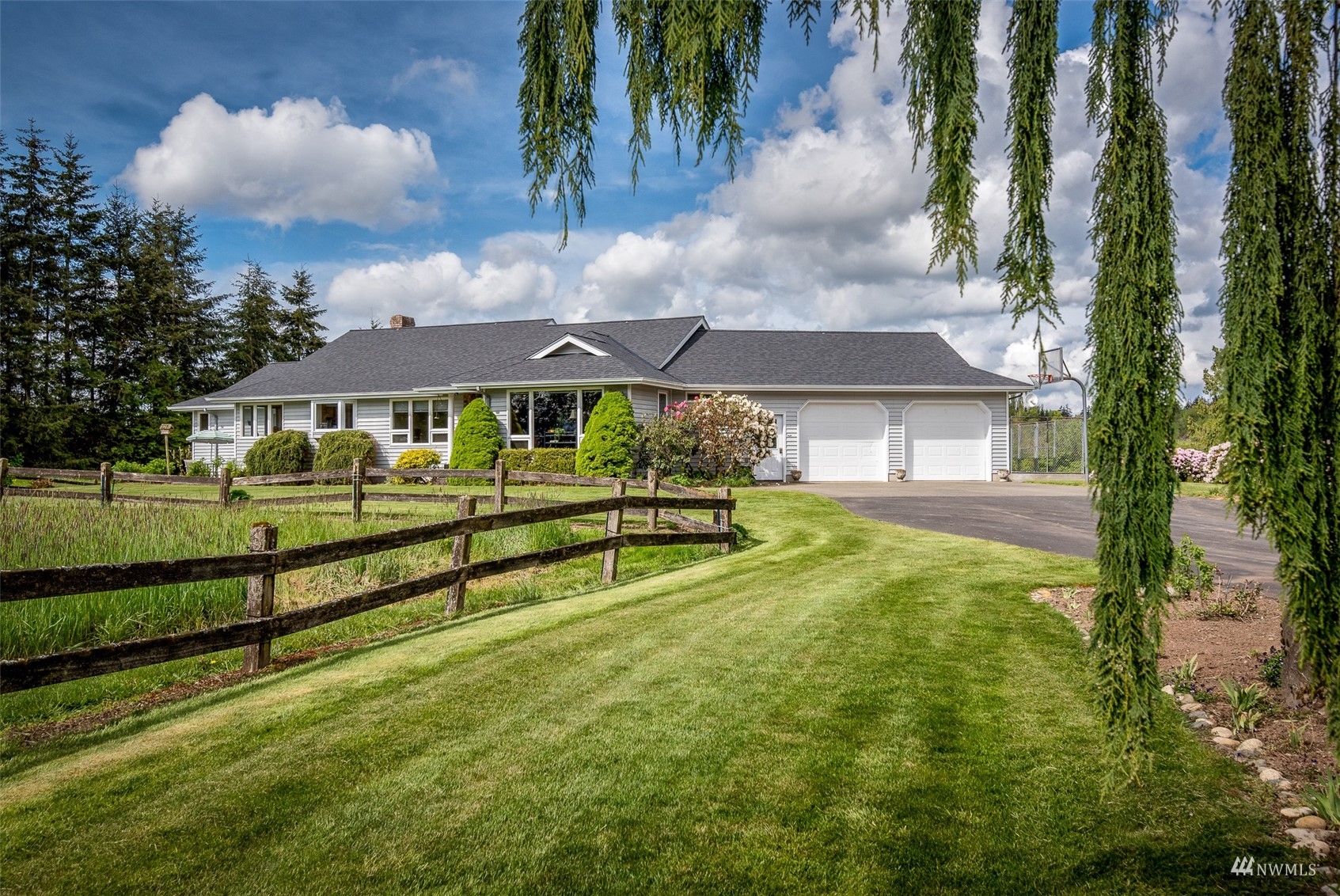 a view of house with outdoor space