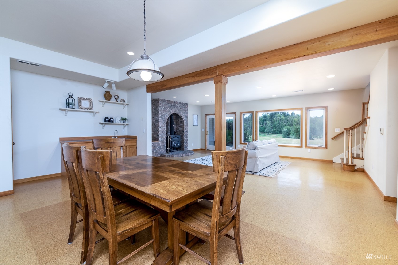 9647 Axlund Road Lynden, WA 98264 - Photo 23 of 39 a dining room with furniture and window