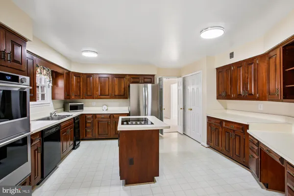$7,500 | 6604 Tina Lane, McLean, VA 22101
