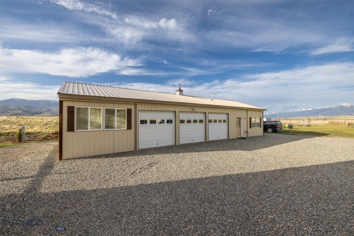 682 East River Road Pray, MT 59065 - Photo 19 of 100 3-Car Detached Garage