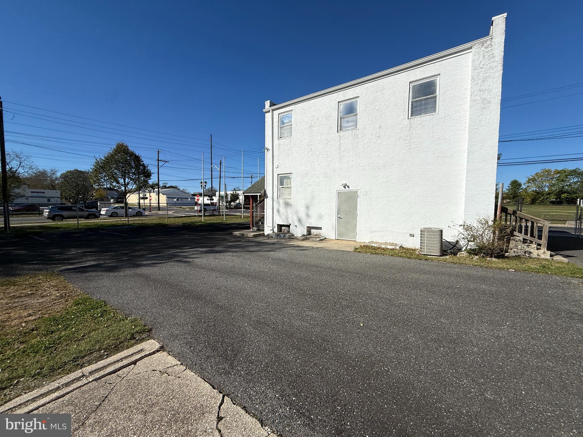511 East Grape Street Vineland, NJ 08360 - Photo 31 of 40 a view of a house next to a yard