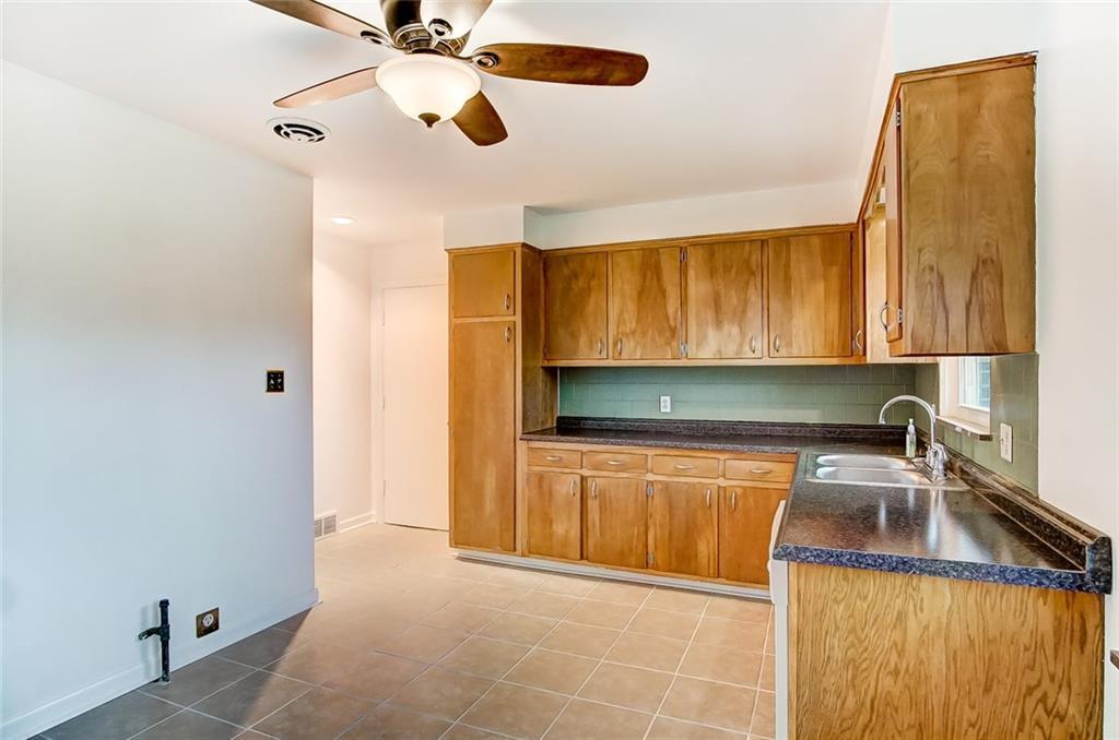 2133 East Mile Road Springfield, OH 45503 - Photo 8 of 23