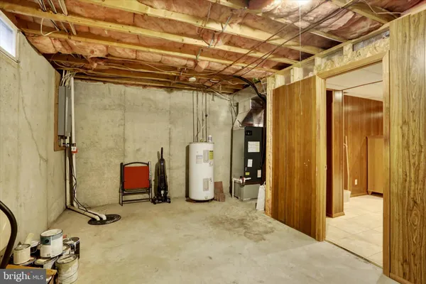 a view of a storage & utility room