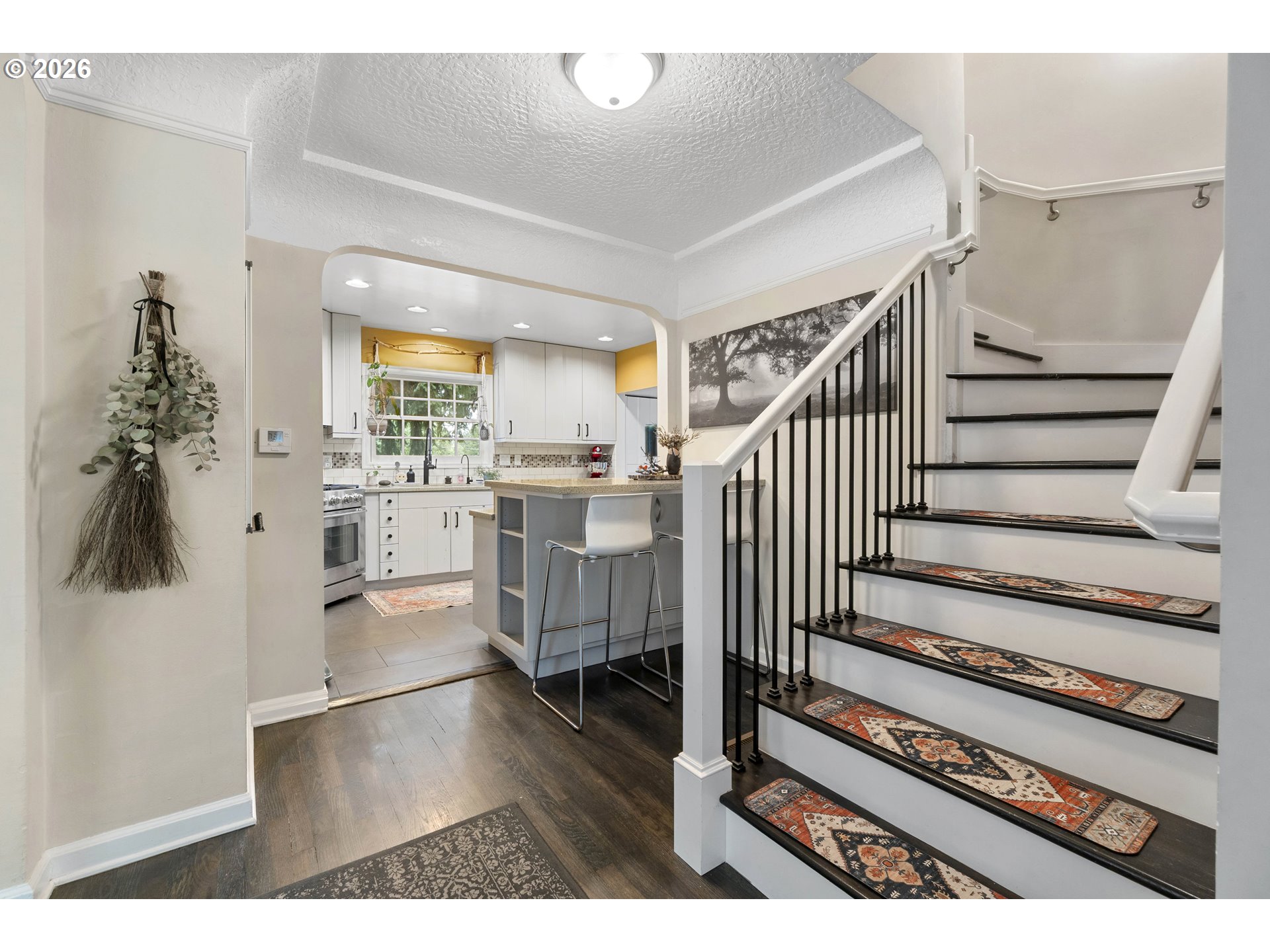 8435 Southwest 11th Avenue Portland, OR 97219 - Photo 15 of 47