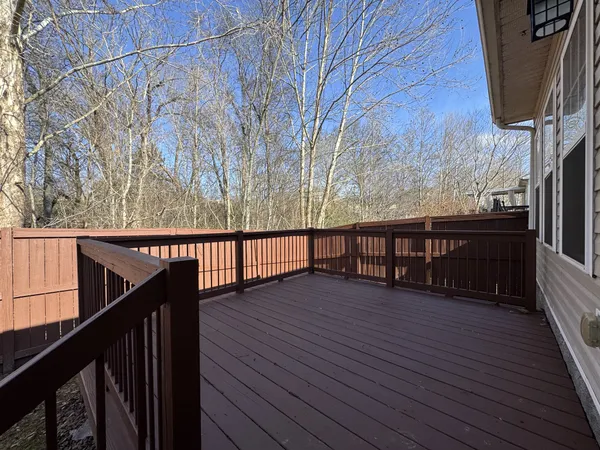 $374,900 | 2422 Duxbury Drive, Columbia, TN 38401