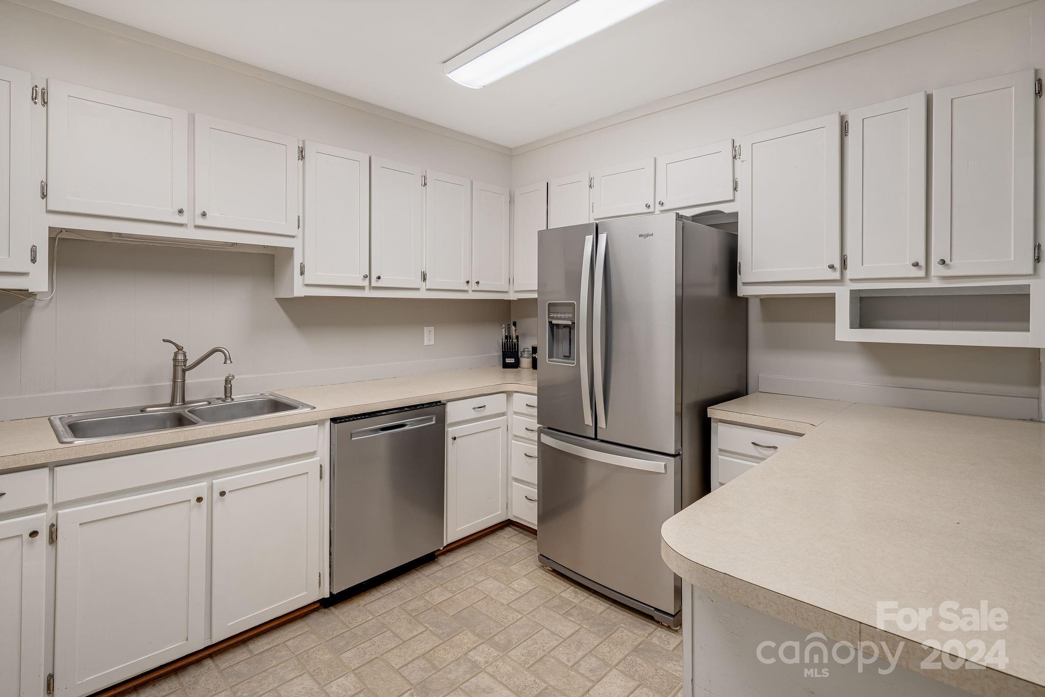 141 Frost Road, Unit 5 Saluda, NC 28773 - Photo 11 of 29 Gallery Image 11