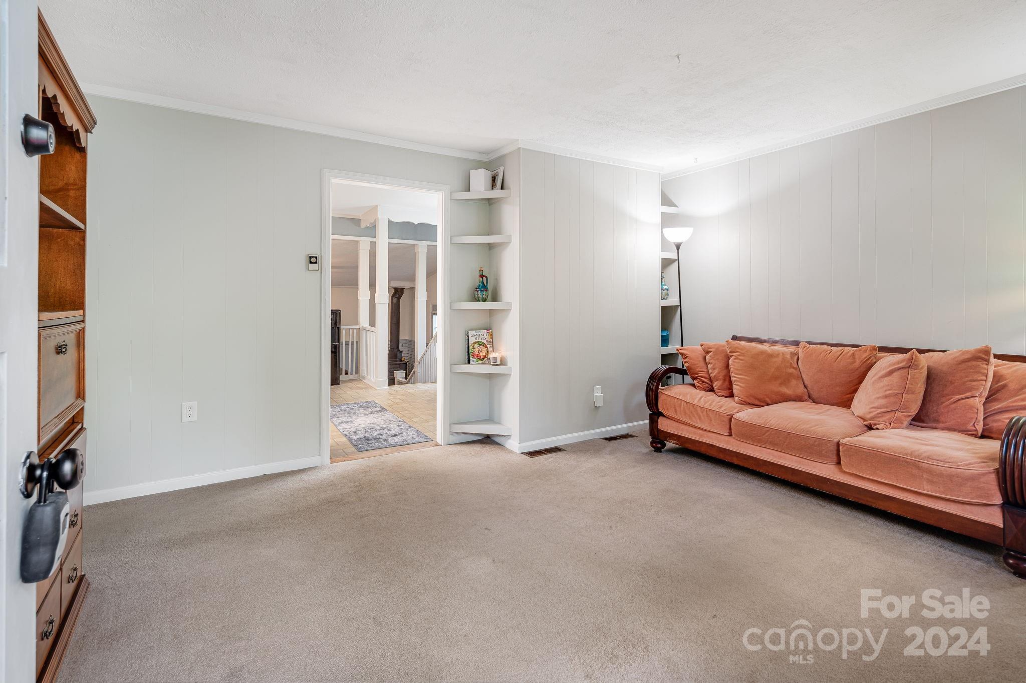 141 Frost Road, Unit 5 Saluda, NC 28773 - Photo 16 of 29 Gallery Image 16