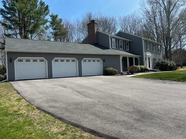 $1,050,000 | 111 Mourning Dove Drive, North Kingstown, RI 02874