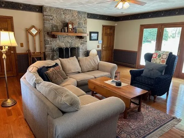 $1,050,000 | 111 Mourning Dove Drive, North Kingstown, RI 02874