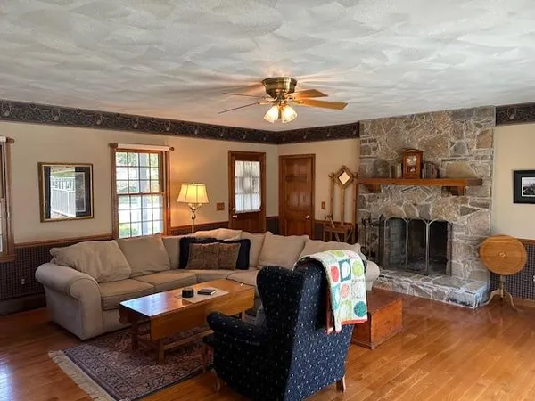 $1,050,000 | 111 Mourning Dove Drive, North Kingstown, RI 02874