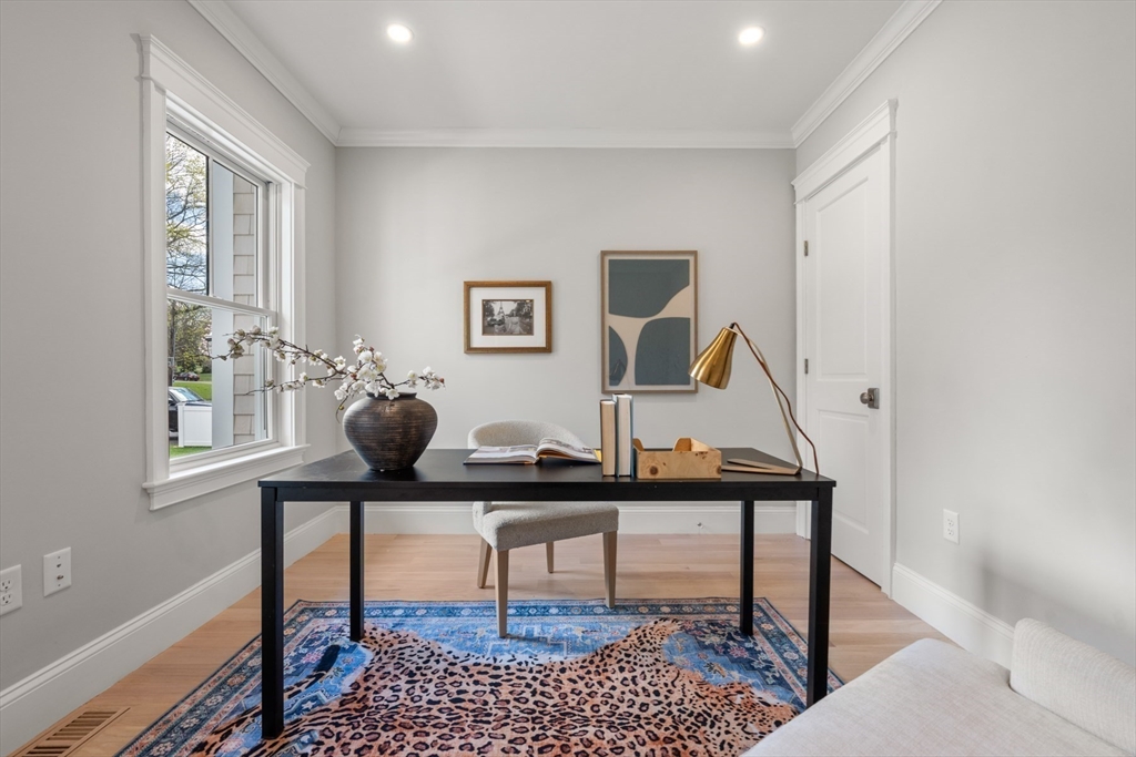 6 Revolutionary Road Lexington, MA 02421 - Photo 11 of 35