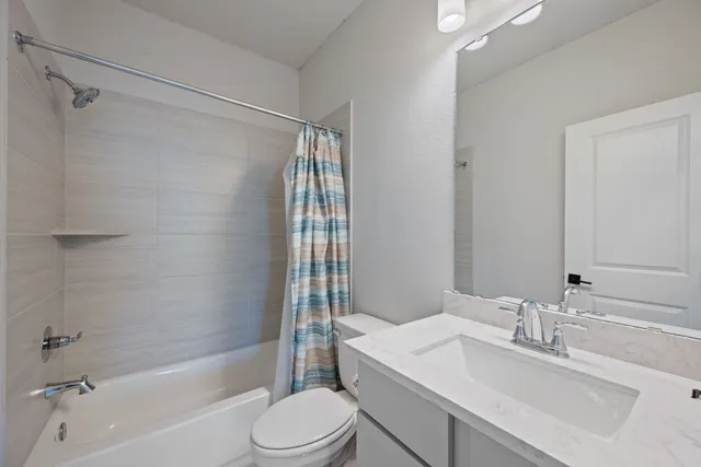 $675,000 | 162 Groundhog Drive, Buda, TX 78610