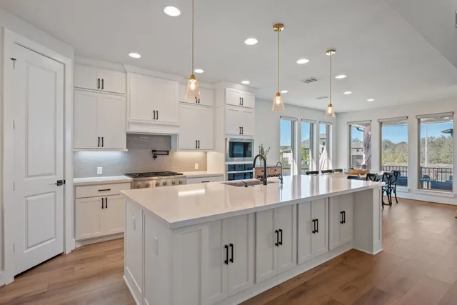 $675,000 | 162 Groundhog Drive, Buda, TX 78610