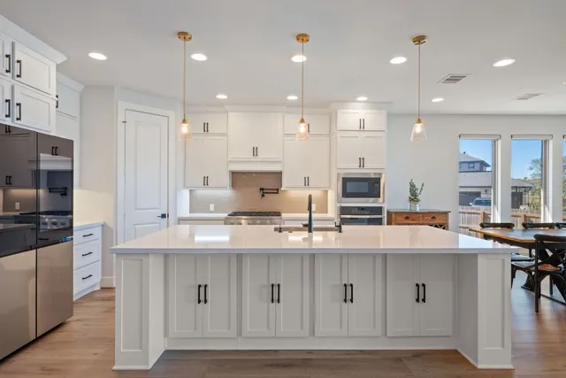 $675,000 | 162 Groundhog Drive, Buda, TX 78610