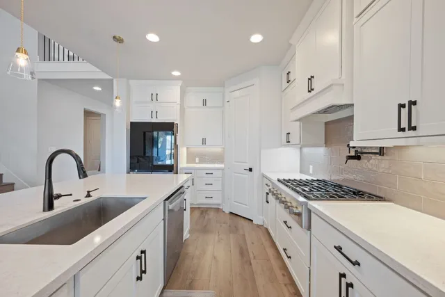 $675,000 | 162 Groundhog Drive, Buda, TX 78610