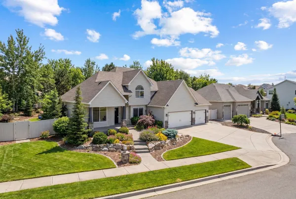 $749,900 | 17817 East Galaxy Drive, Greenacres, WA 99016