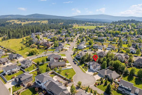 $749,900 | 17817 East Galaxy Drive, Greenacres, WA 99016