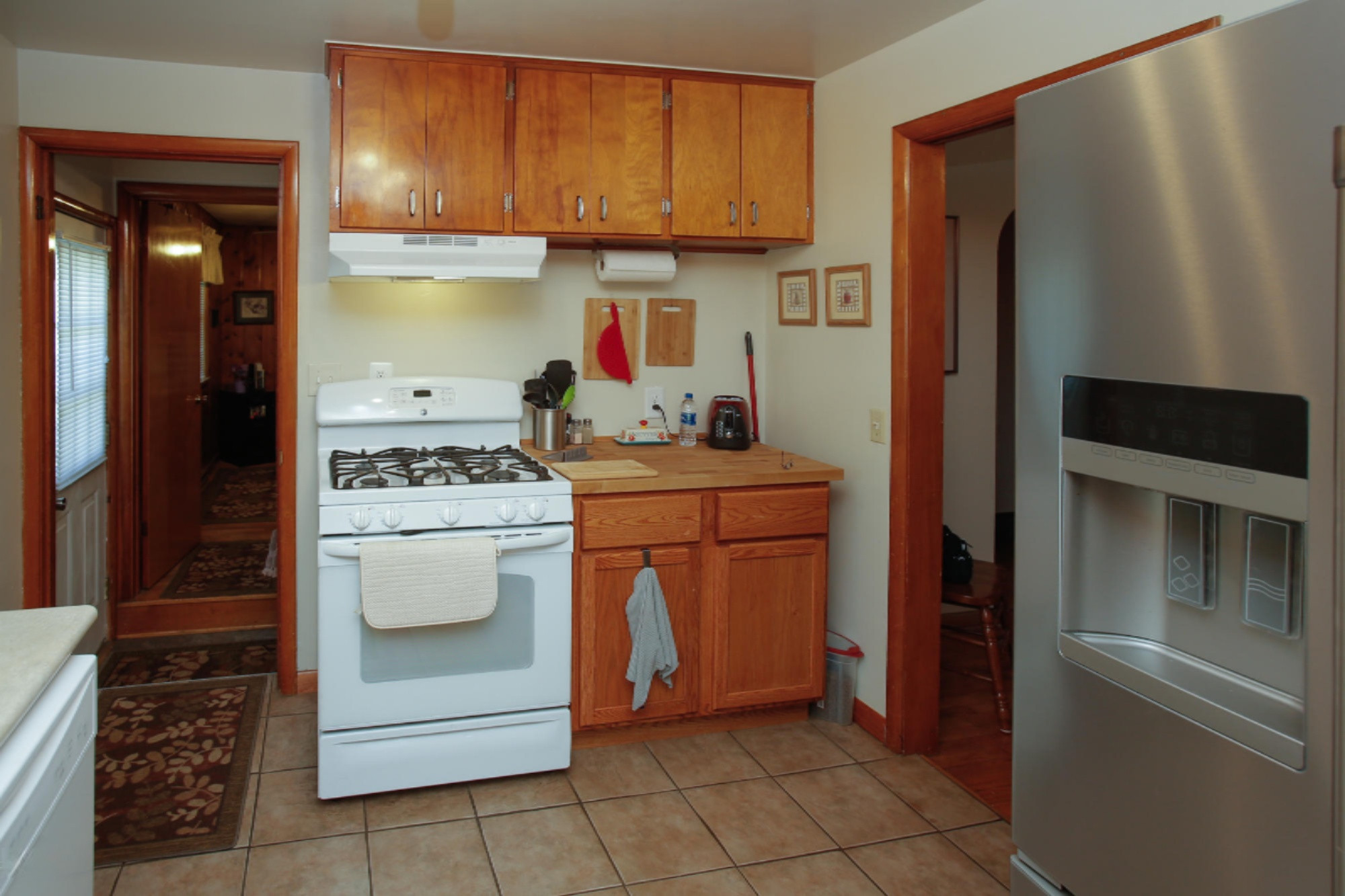 649 South Constantine Street Three Rivers, MI 49093 - Photo 4 of 10 649 constantine st-106