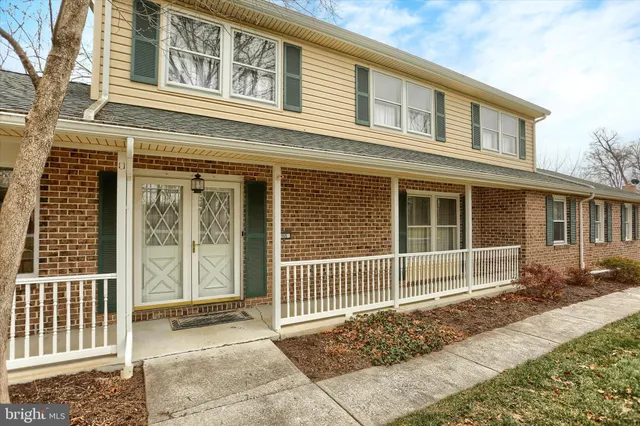 a house view with a outdoor space