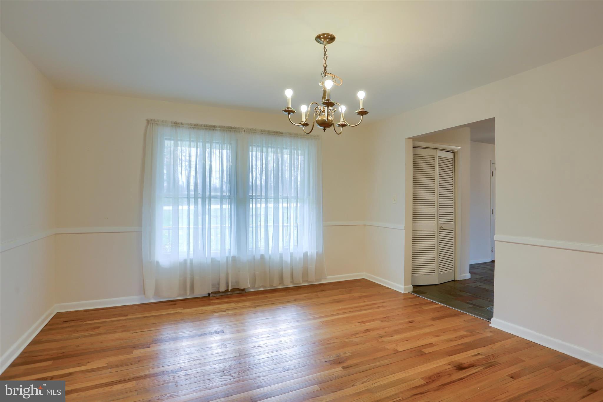 165 Hickory Road Carlisle, PA 17015 - Photo 7 of 41