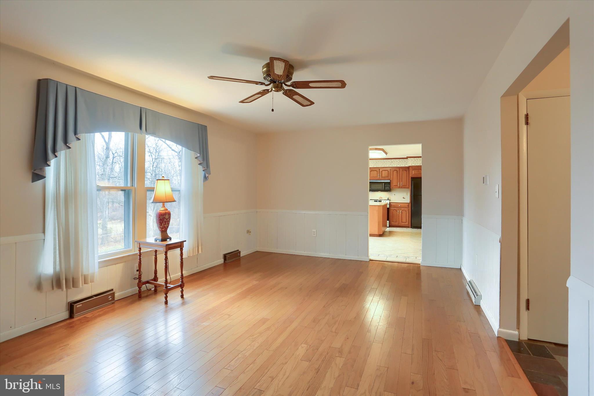 165 Hickory Road Carlisle, PA 17015 - Photo 9 of 41