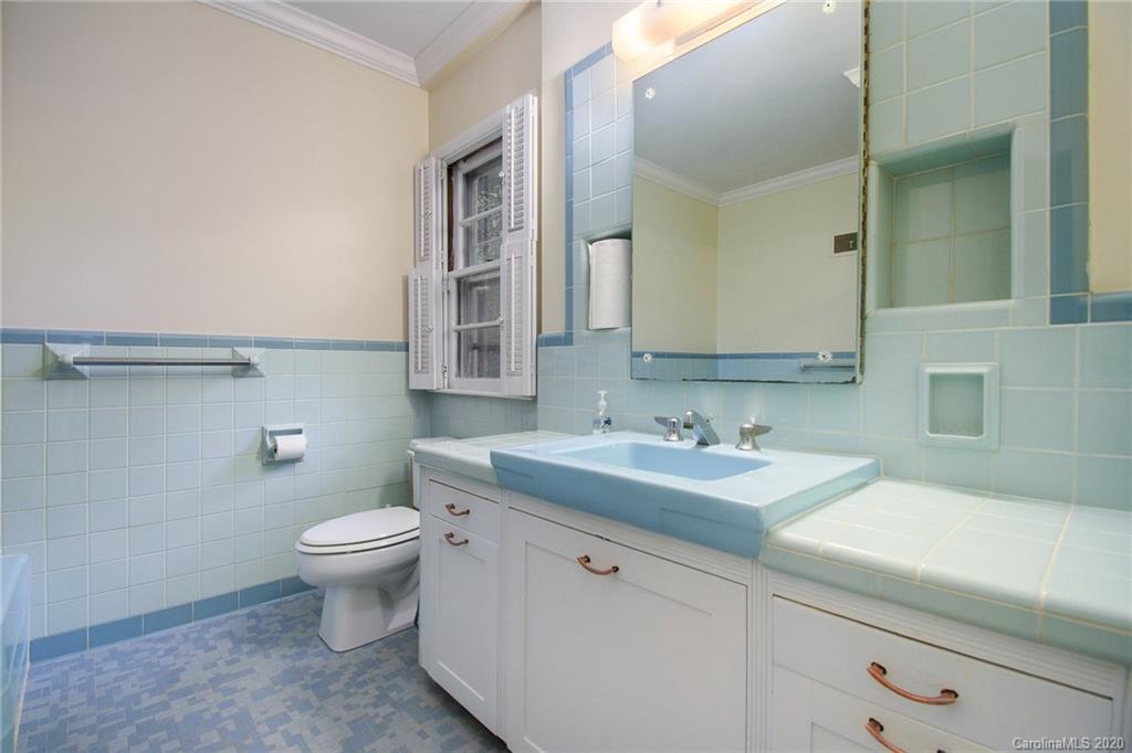 2536 Pinewood Road Gastonia, NC 28054 - Photo 23 of 37 Gallery Image 23