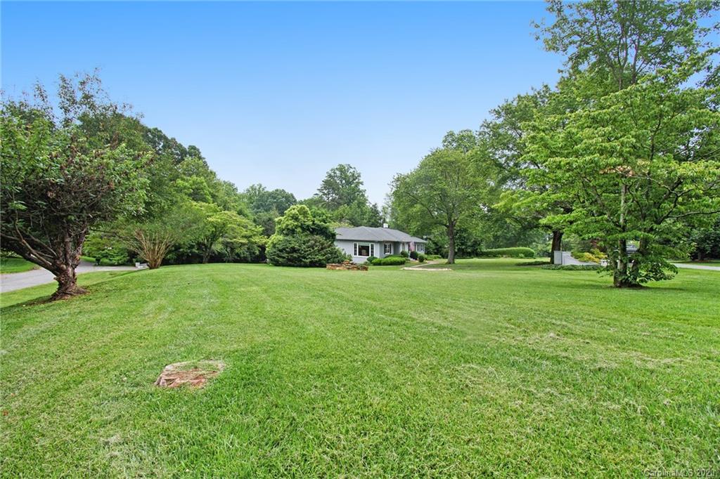 2536 Pinewood Road Gastonia, NC 28054 - Photo 36 of 37 Gallery Image 36
