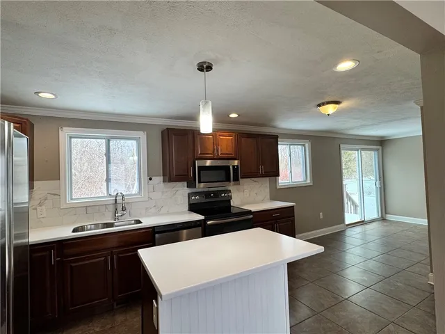 $2,400 | 496 Pebbleview Drive, Greece, NY 14612