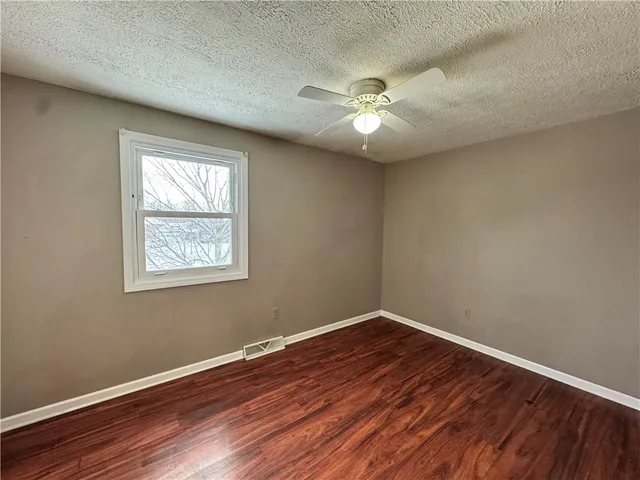 $2,400 | 496 Pebbleview Drive, Greece, NY 14612