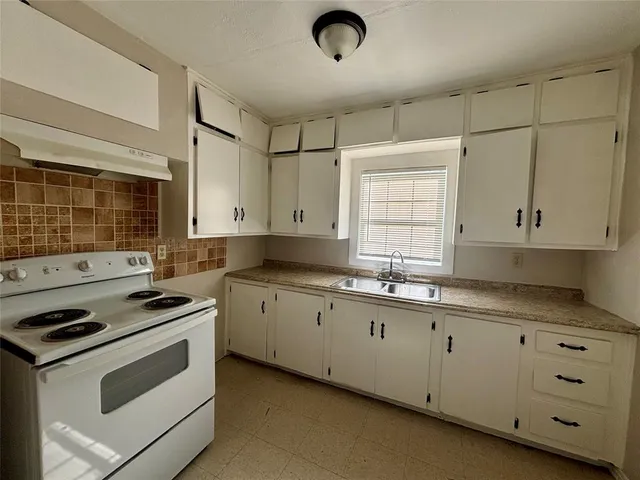 $1,795 | 702 South College Street, McKinney, TX 75069