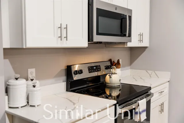 $1,700 | 25 Canal Street, Unit 222, Allenstown, NH 03275