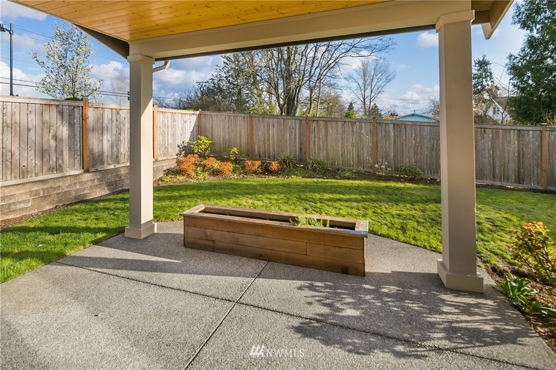 5639 Northeast 7th Place Renton, WA 98059 - Photo 11 of 23