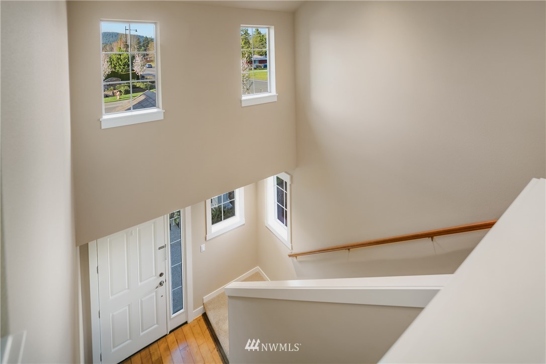 5639 Northeast 7th Place Renton, WA 98059 - Photo 16 of 23