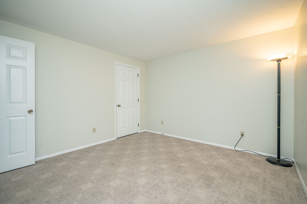 14 North Farms Road, Unit A Williamsburg, MA 01039 - Photo 24 of 30