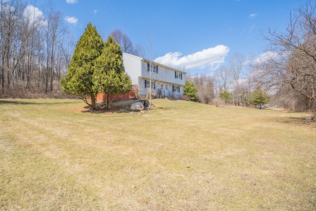 14 North Farms Road, Unit A Williamsburg, MA 01039 - Photo 3 of 30