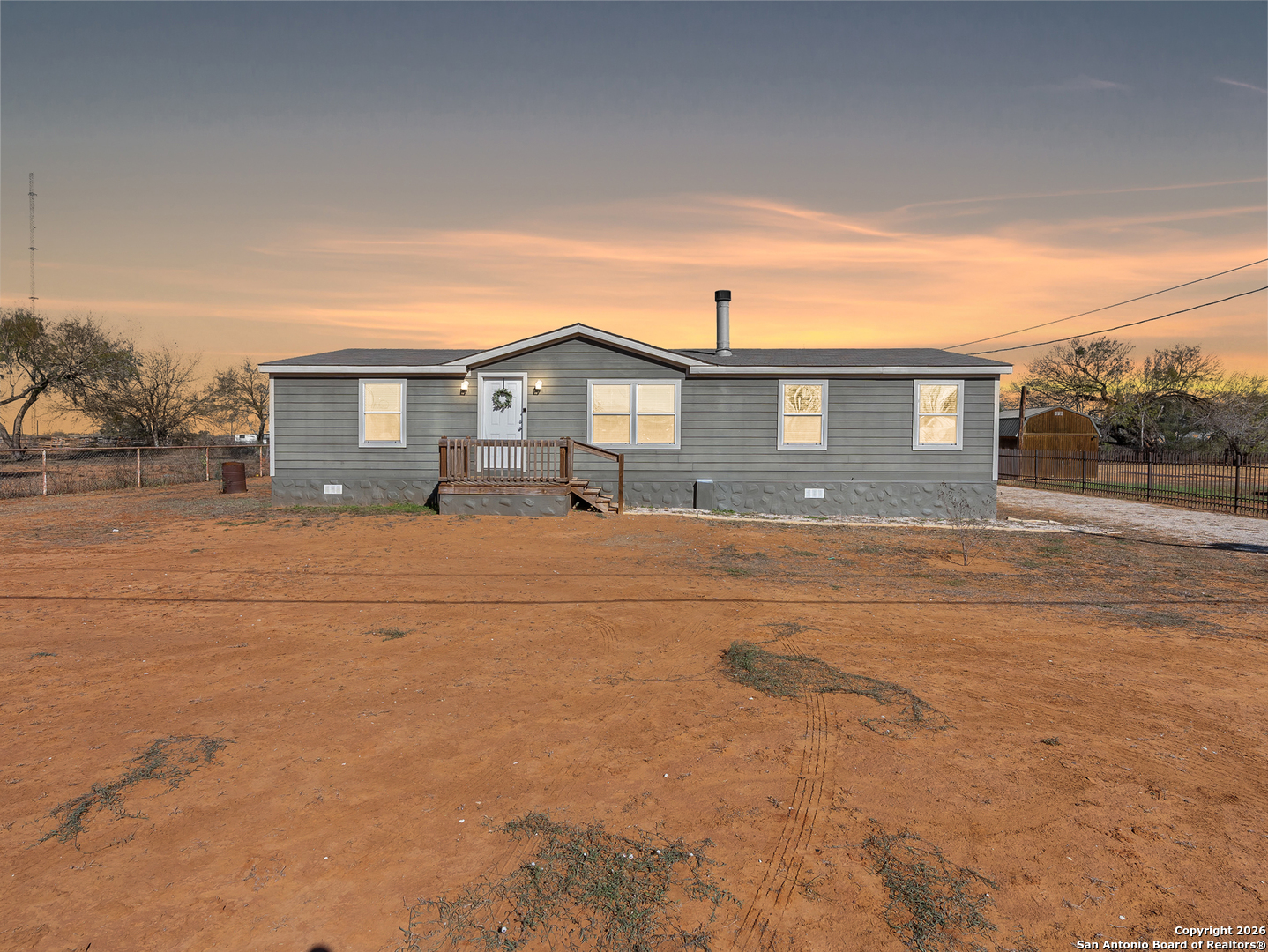 119 Porter Avenue Pearsall, TX 78061 - Photo 5 of 38