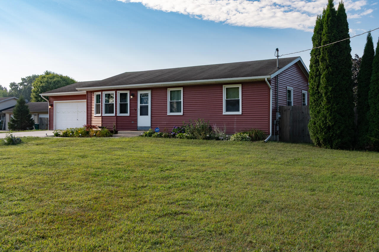 17043 Cotherman Lake Road Three Rivers, MI 49093 - Photo 1 of 25 Front View