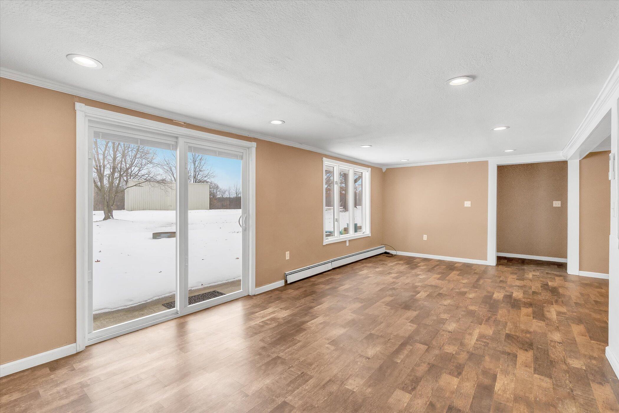 6279 Thrush Road Jackson, MI 49202 - Photo 11 of 43 11-6279-Thrush-Rd-WindowStill-Real-Estat
